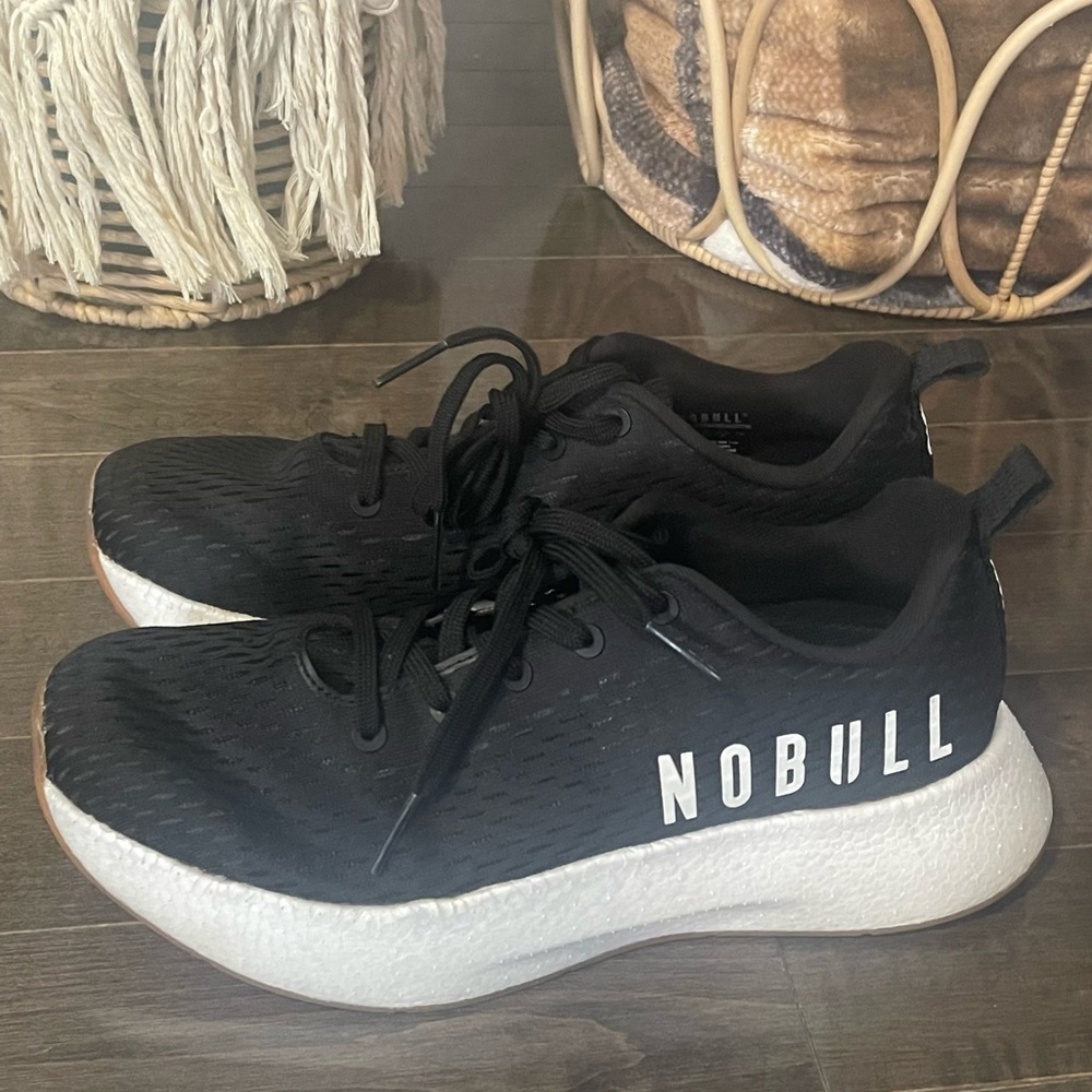 𝅺Nobull Unisex Runner Plus Black White Running Shoes Sneakers Mens 9.5 Wo…